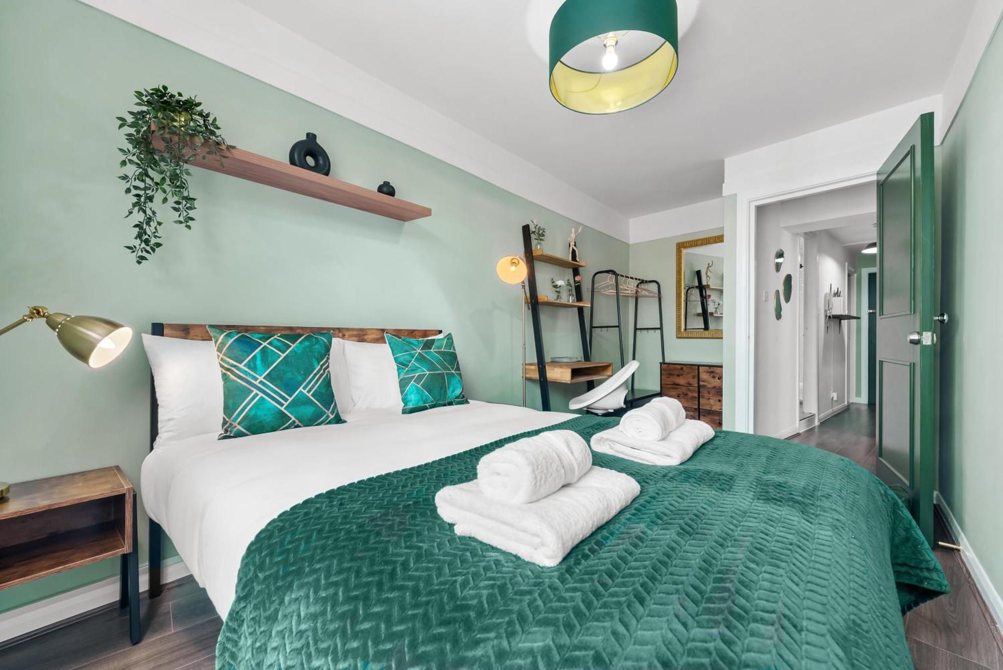 Chic 2 Bedroom Apartment Near Liverpool Street By Gold Stays Londres Exterior foto